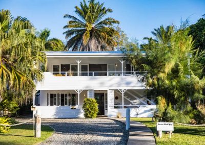 luxury tropical holiday let